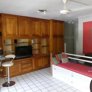 Un Pied-à-terre Au Centre De Appartement Papeete (Tahiti)